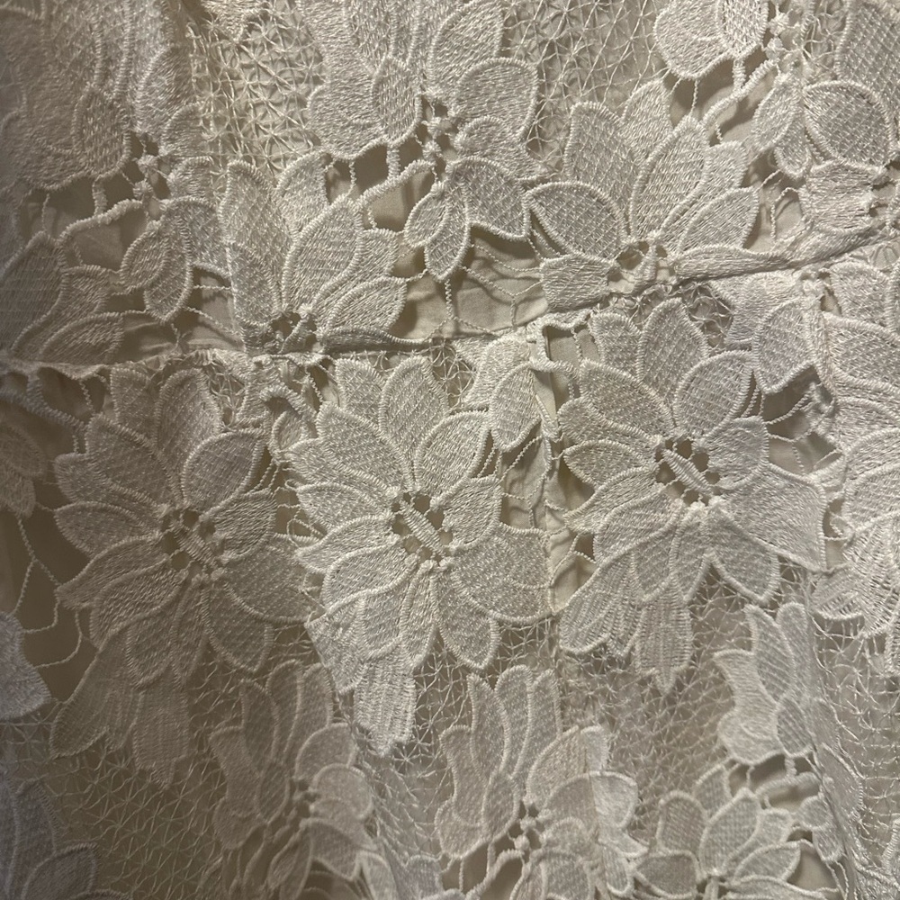 Kendall & Kylie Ivory Lace Dress - Picture 3 of 4